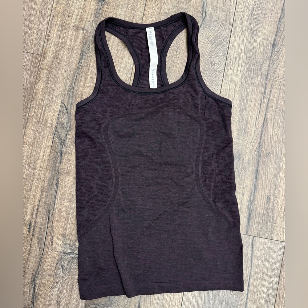 Lululemon Swiftly Tech Tank Like New Size 2 - image 1
